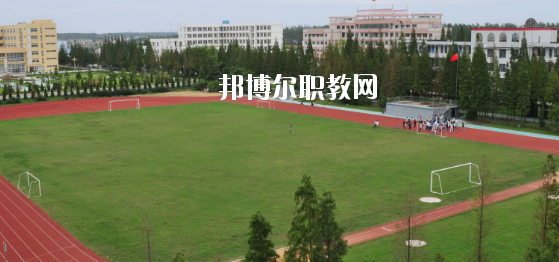 柳州市制劑醫(yī)藥技工學校2020年報名條件、招生要求、招生對象 