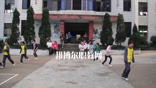 達(dá)縣亭子職業(yè)高級中學(xué)2020年報(bào)名條件、招生要求、招生對象