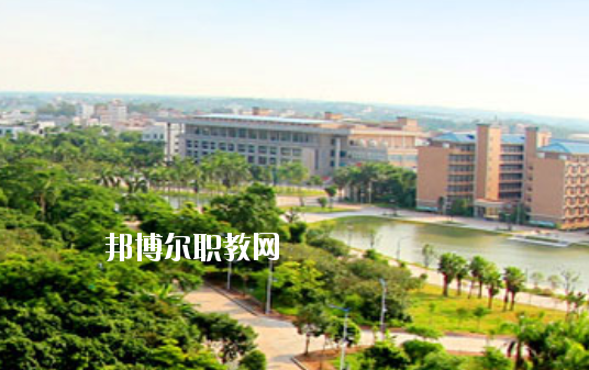 湛江理工職業(yè)學(xué)校2020年報名條件、招生要求、招生對象