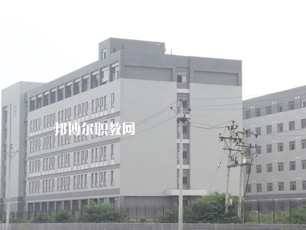 河南女子職業(yè)學院中專部2021年學費、收費多少