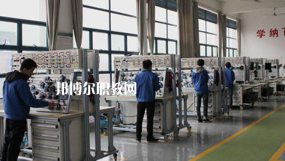 合肥廬江育才學(xué)校2020年報(bào)名條件、招生要求、招生對(duì)象 