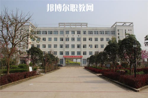 遂寧安居職業(yè)高級中學校2020年報名條件、招生要求、招生對象