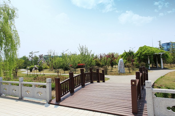 鹽城工業(yè)職業(yè)技術(shù)學(xué)院中專部怎么樣、好不好