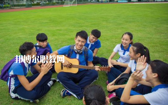 深圳市龍崗職業(yè)技術(shù)學校2020年宿舍條件
