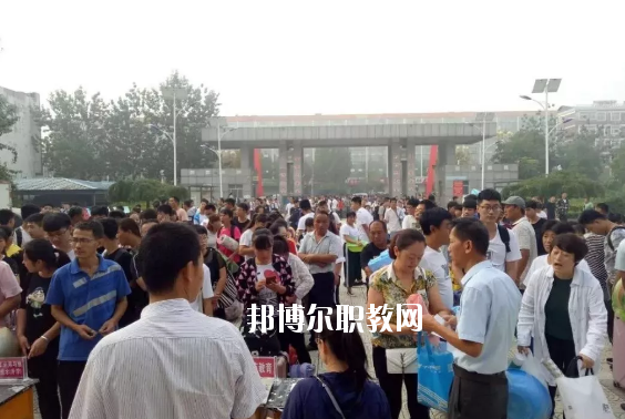 青縣職業(yè)技術(shù)教育中心2020年報名條件、招生要求、招生對象