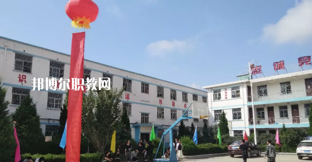 慶陽市機(jī)電工程學(xué)校2020年學(xué)費(fèi)、收費(fèi)多少