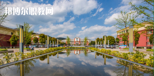貴陽(yáng)幼兒師范高等?？茖W(xué)校(中職部)2020年招生辦聯(lián)系電話