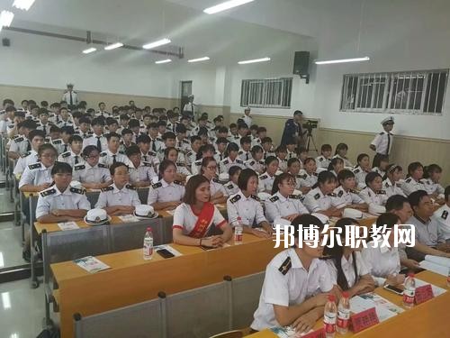 河南省經(jīng)濟(jì)技術(shù)中等職業(yè)學(xué)校2021年報(bào)名條件、招生要求、招生對(duì)象