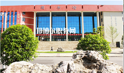貴州應(yīng)用技術(shù)職業(yè)學(xué)院(中職部)2020年報(bào)名條件、招生要求、招生對(duì)象