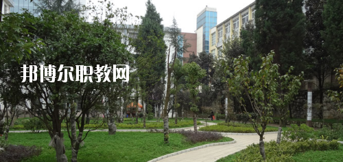 貴陽白云區(qū)職業(yè)技術(shù)學(xué)校2020年報名條件、招生要求、招生對象