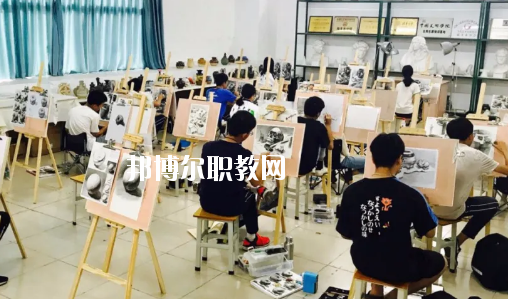 惠州科貿職業(yè)技術學校2020年報名條件、招生要求、招生對象