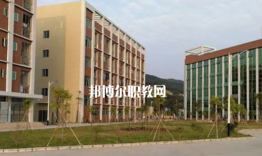 龍門縣職業(yè)技術(shù)學(xué)校2020年報名條件、招生要求、招生對象
