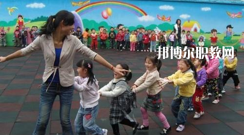 貴州2020年女生讀幼師學(xué)校學(xué)什么專(zhuān)業(yè)好