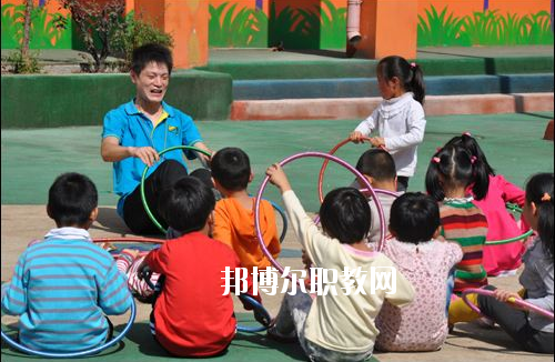 貴州2020年幼師學校讀出來是什么文憑