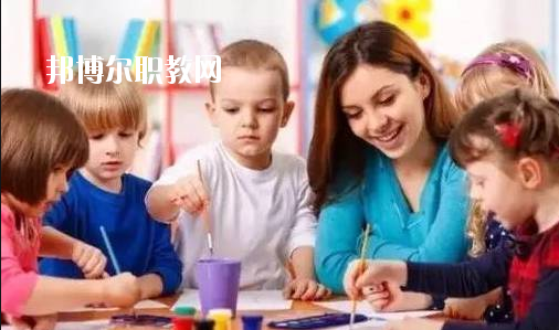 湖北2020年去讀幼師學校學什么對以后好一點