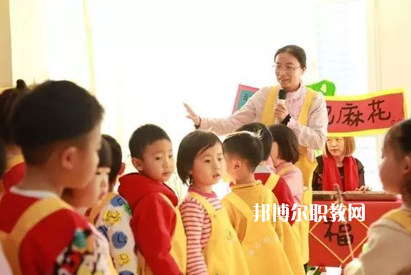 湖北2020年讀幼師學(xué)?？梢钥即髮W(xué)嗎
