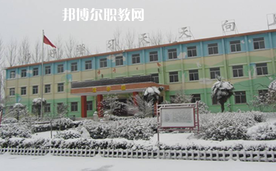 淮北市烈山區(qū)中等專業(yè)學(xué)校2020年報名條件、招生要求、招生對象