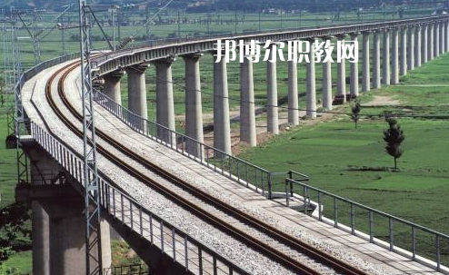甘肅2020年中學(xué)畢業(yè)讀什么高鐵學(xué)校