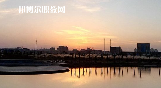 銅陵市理工學校2021年報名條件、招生要求、招生對象 