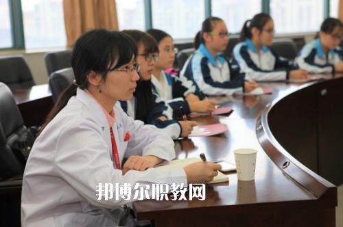 成都2021年哪個(gè)衛(wèi)校就業(yè)最好