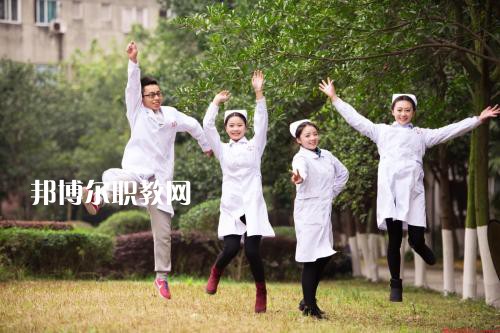 成都2021年哪所衛(wèi)校比較好就業(yè)