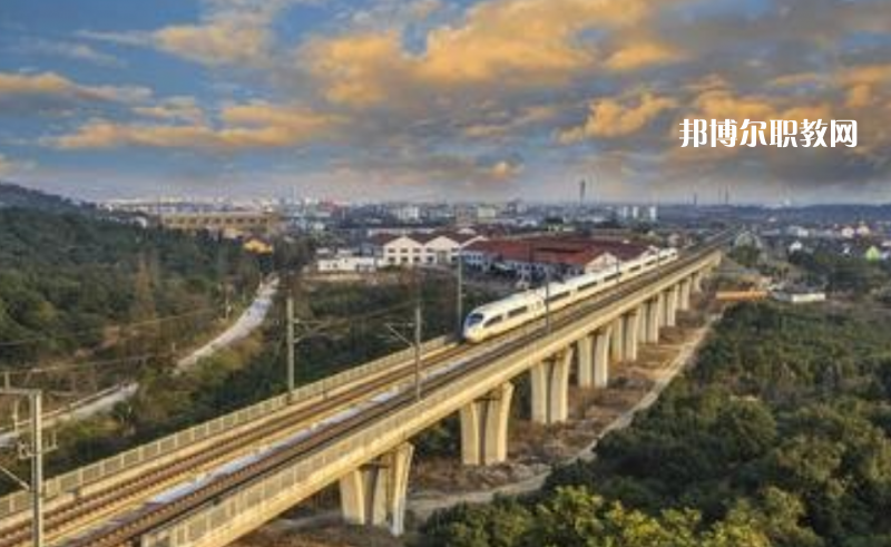 重慶2021年鐵路學校一般有哪些專業(yè)