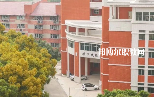 汕頭幼兒師范學(xué)校2021年報名條件、招生要求、招生對象