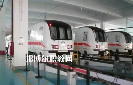 重慶2021年鐵路學(xué)校什么專業(yè)適合男生