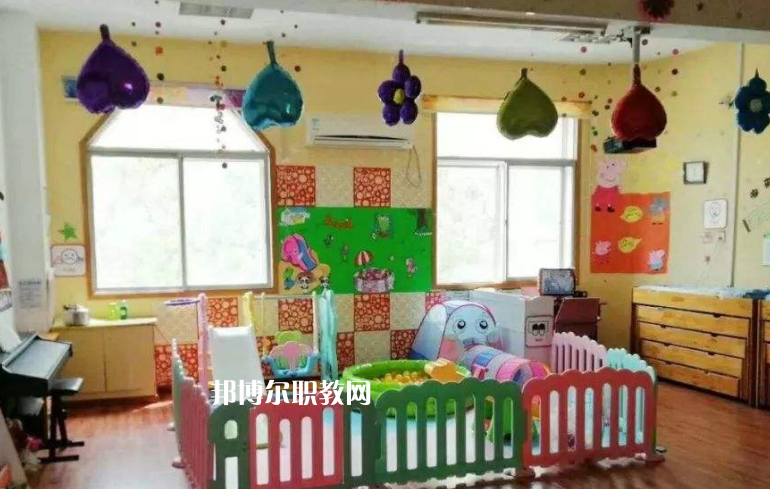 武漢2021年女生學幼師學校