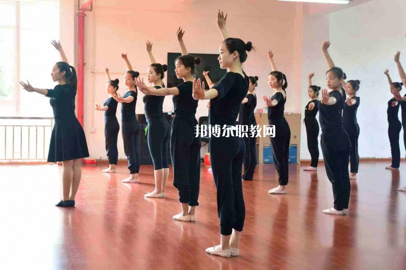 江蘇2021年職高和幼師學(xué)校哪個好