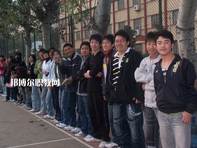 濮陽市油田職業(yè)中等專業(yè)學校怎么樣、好不好
