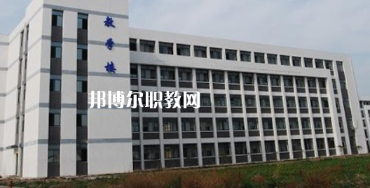 滁州市機(jī)械工業(yè)學(xué)校2021年報(bào)名條件、招生要求、招生對(duì)象 