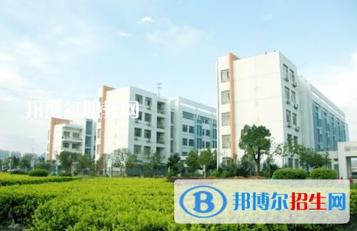 邢臺(tái)職教中心2018年報(bào)名條件、招生對(duì)象