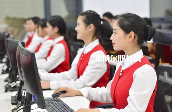 云龍縣民族職業(yè)高級中學(xué)2021年報(bào)名條件、招生要求、招生對象