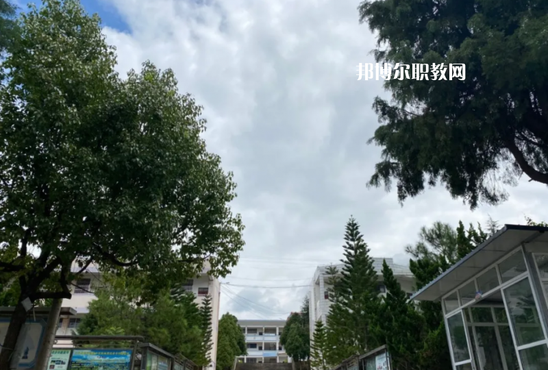 永平縣職業(yè)高級中學2021年報名條件、招生要求、招生對象