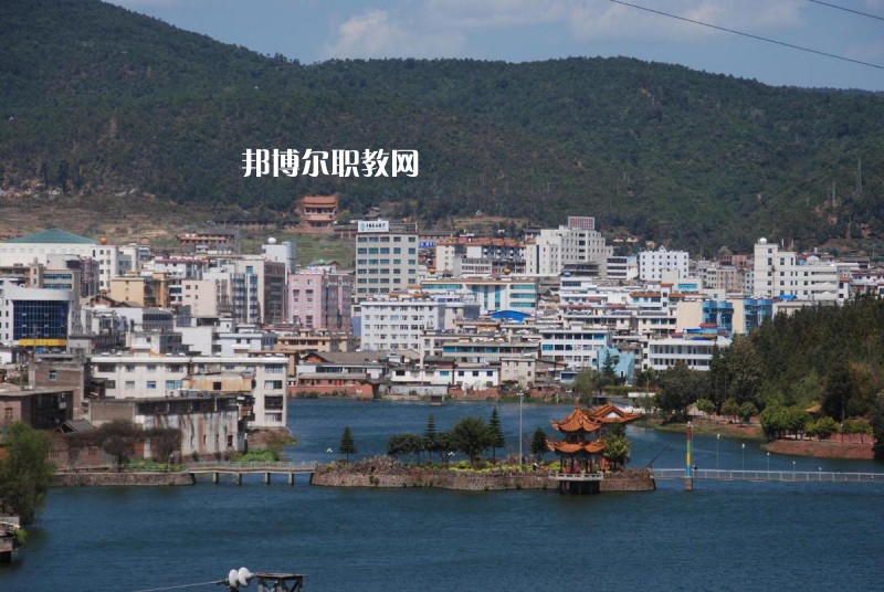 牟定縣職業(yè)高級中學怎么樣、好不好