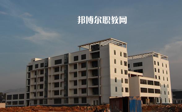 紅河州衛(wèi)生學(xué)校2021年學(xué)費、收費多少