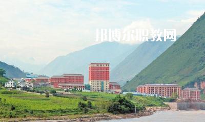 怒江州民族中等專業(yè)學校怎么樣、好不好