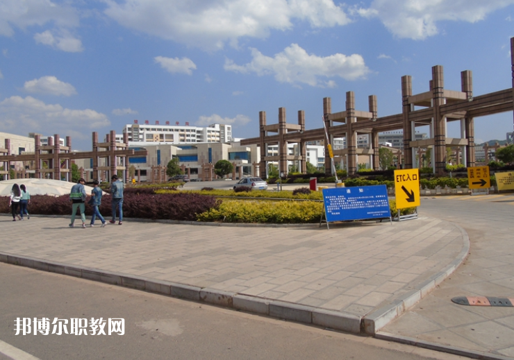 楚雄機(jī)械電子職業(yè)技術(shù)學(xué)校2021年報名條件、招生要求、招生對象