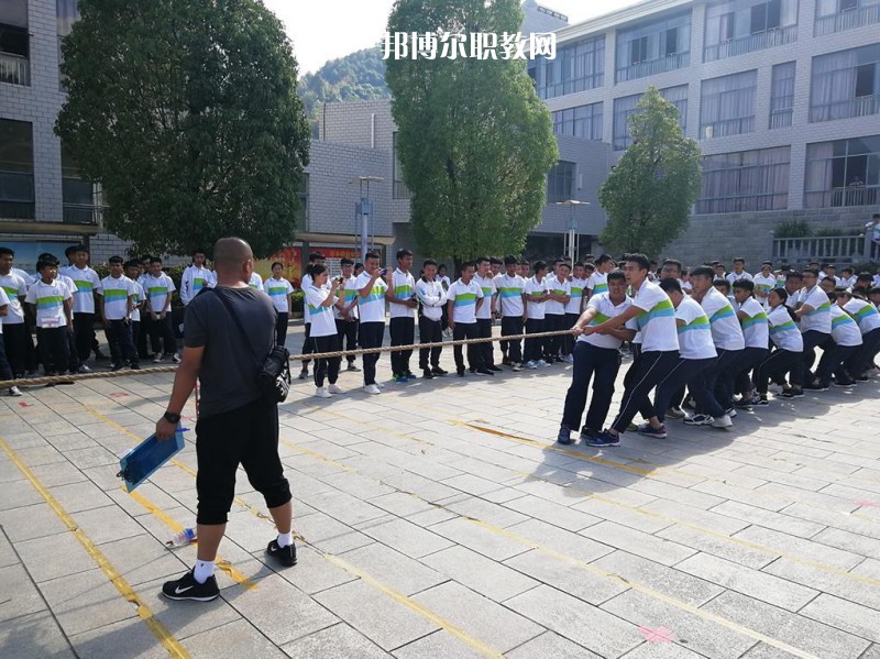 臨滄財(cái)貿(mào)學(xué)校2021年報(bào)名條件、招生要求、招生對(duì)象
