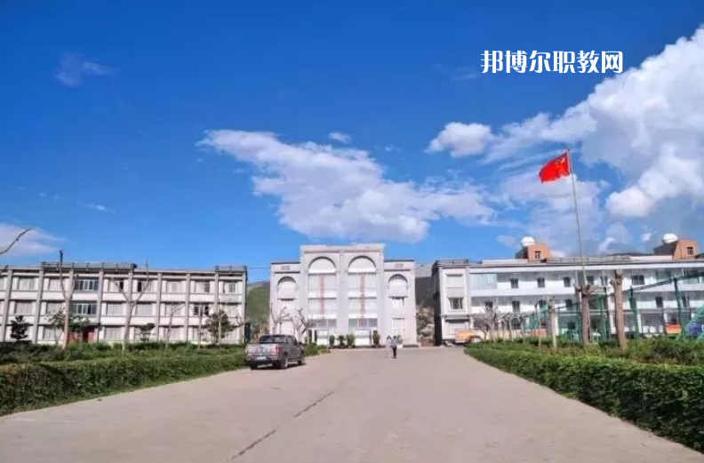 紅河財經(jīng)學(xué)校2021年報名條件、招生要求、招生對象