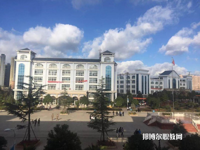 曲靖師宗職業(yè)技術(shù)學(xué)校2021年報(bào)名條件、招生要求、招生對象