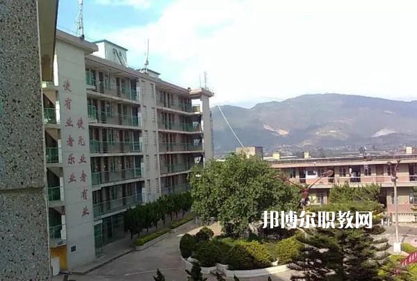玉溪第二職業(yè)高級中學2021年學費、收費多少