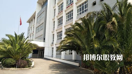 晉寧職業(yè)高級中學(xué)2021年報名條件、招生要求、招生對象