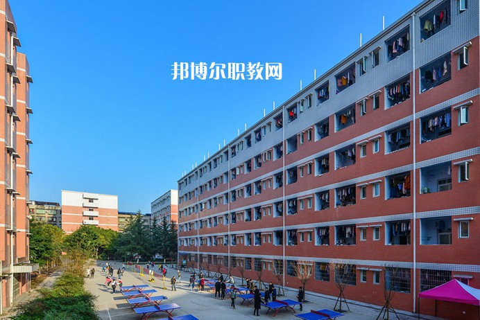 秦皇島市燕?？萍悸殬I(yè)學(xué)校2022年報名條件、招生要求、招生對象