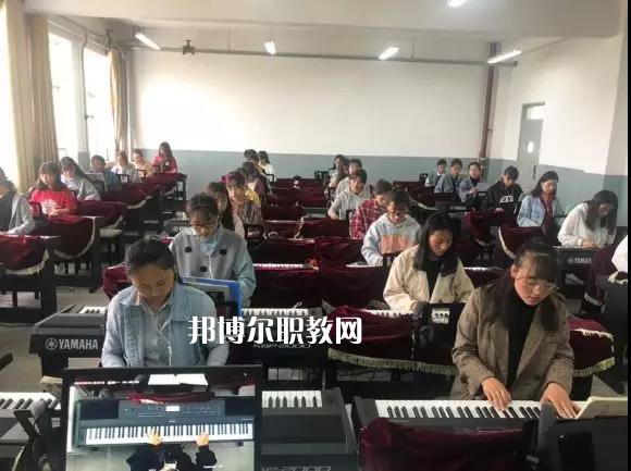 甘肅省臨夏州職業(yè)技術(shù)學(xué)校2022年報(bào)名條件、招生要求、招生對(duì)象