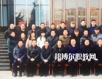 平?jīng)鲶w育運動學(xué)校2022年報名條件、招生要求、招生對象 