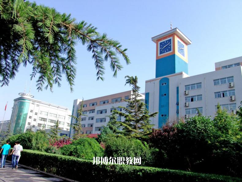 蘭州商業(yè)學(xué)校2022年學(xué)費(fèi)、收費(fèi)多少