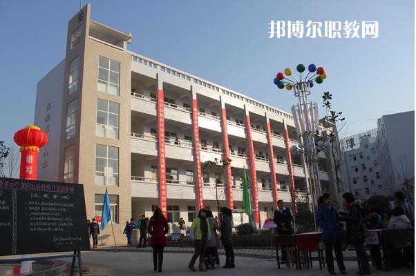 重慶益民技工學(xué)校2022年學(xué)費(fèi)、收費(fèi)多少 