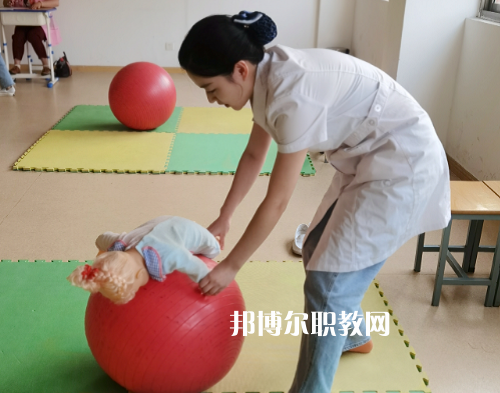 無(wú)錫衛(wèi)生高等職業(yè)技術(shù)學(xué)校怎么樣、好不好